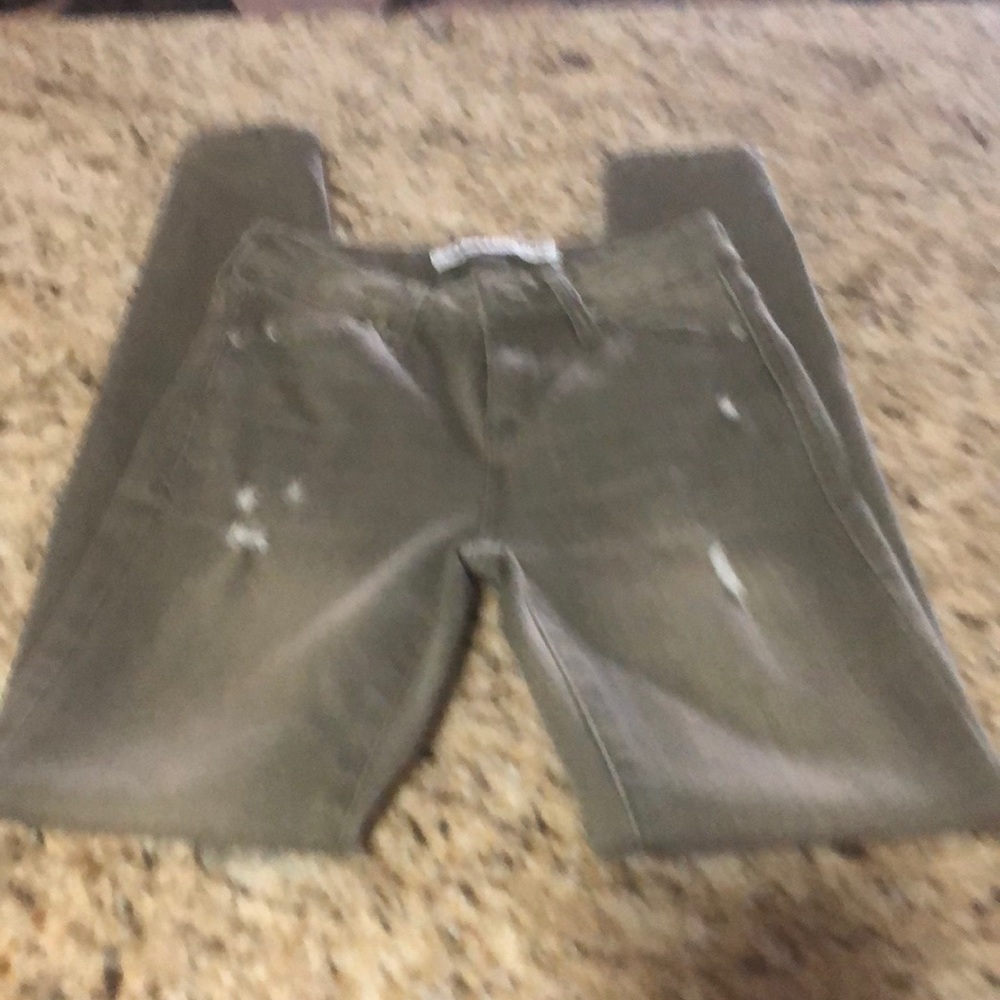 Celebrity Pink size 0/24.